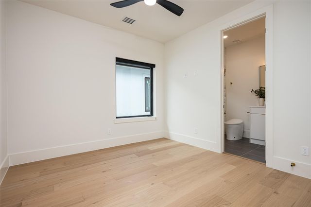 639 Rolling Oaks, Stafford, TX 77477