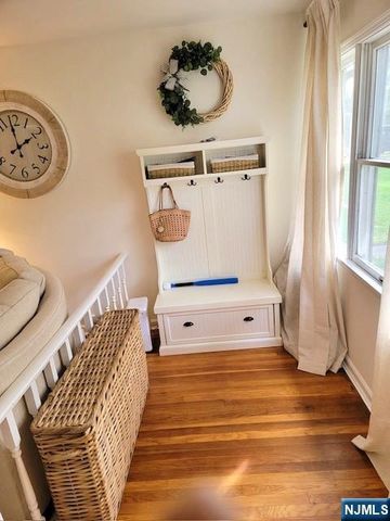 75 Delmar Avenue, Glen Rock, NJ 07452