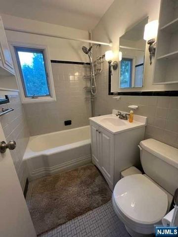 75 Delmar Avenue, Glen Rock, NJ 07452