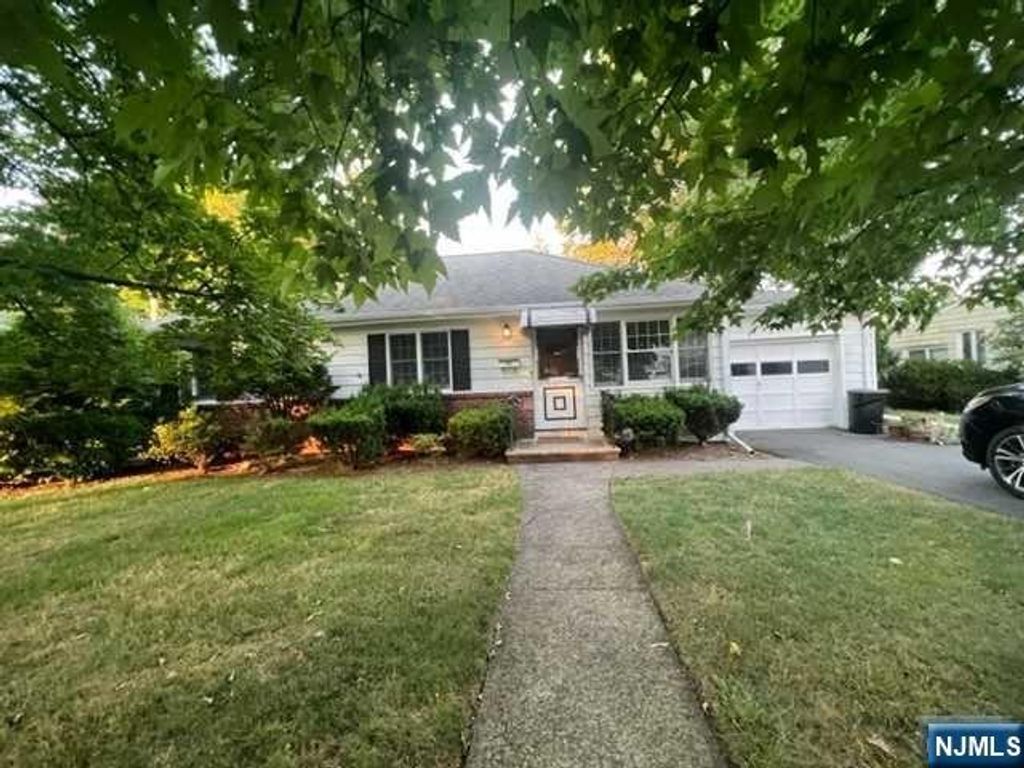 75 Delmar Avenue, Glen Rock, NJ 07452