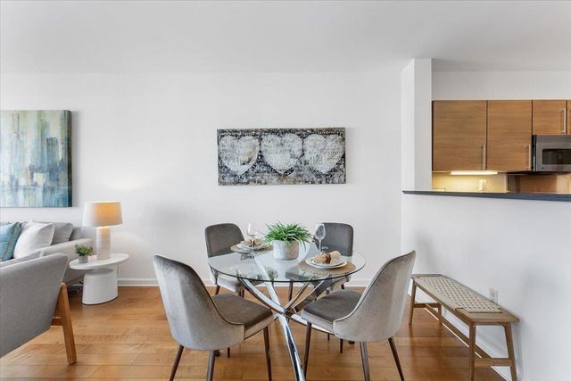 200 2nd St 503, Oakland, CA 94607