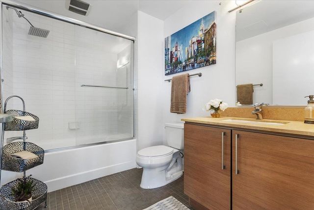 200 2nd St 503, Oakland, CA 94607