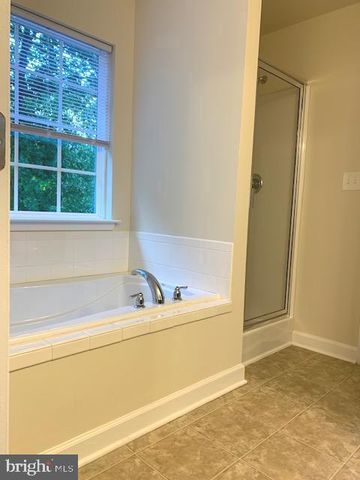 6907 LUNETTE LN, Spotsylvania, VA 22553