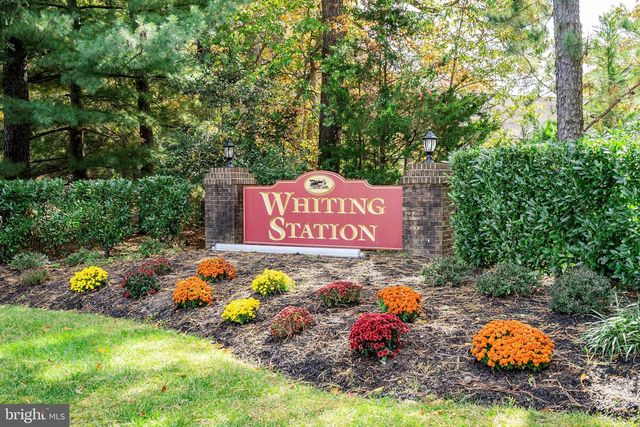 401 LILY CT SEC 1 CT, Whiting, NJ 08759
