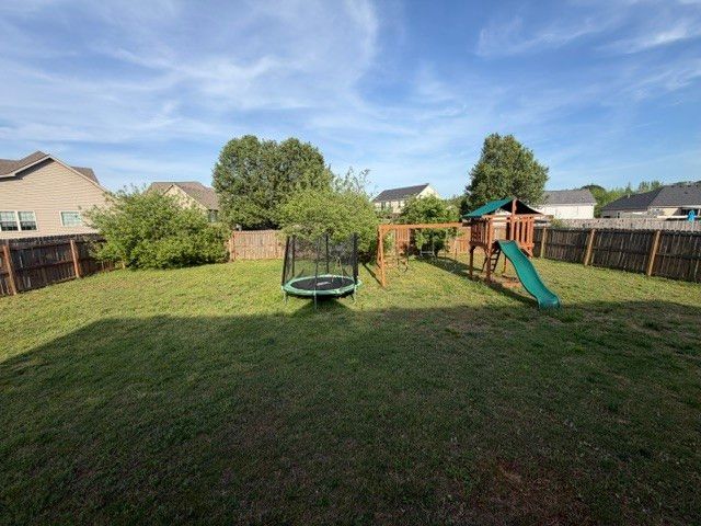 515 Preakness Cir, Pleasant View, TN 37146