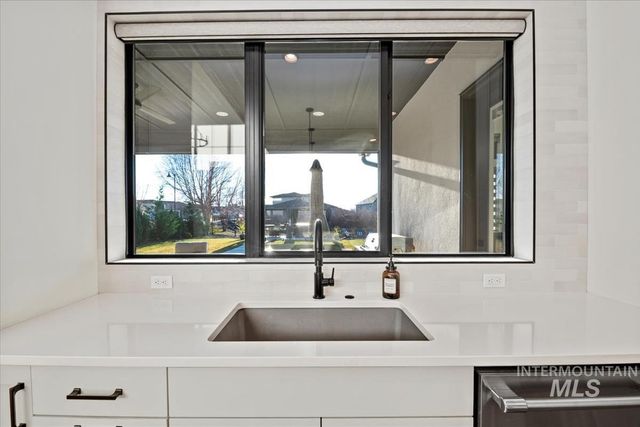 6509 Big Wood Way, Star, ID 83669