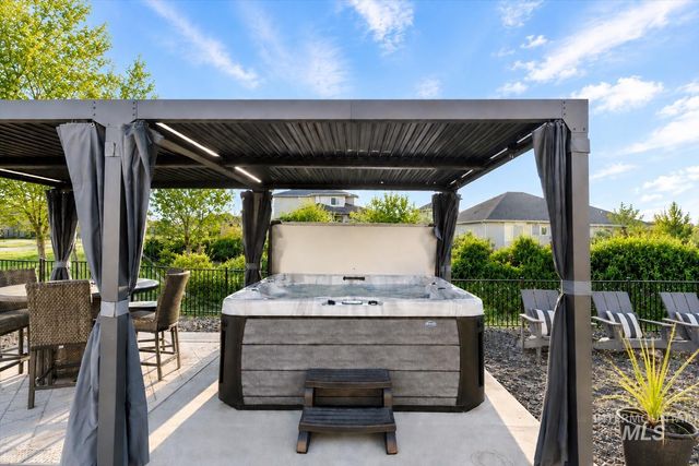 6509 Big Wood Way, Star, ID 83669