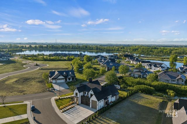 6509 Big Wood Way, Star, ID 83669