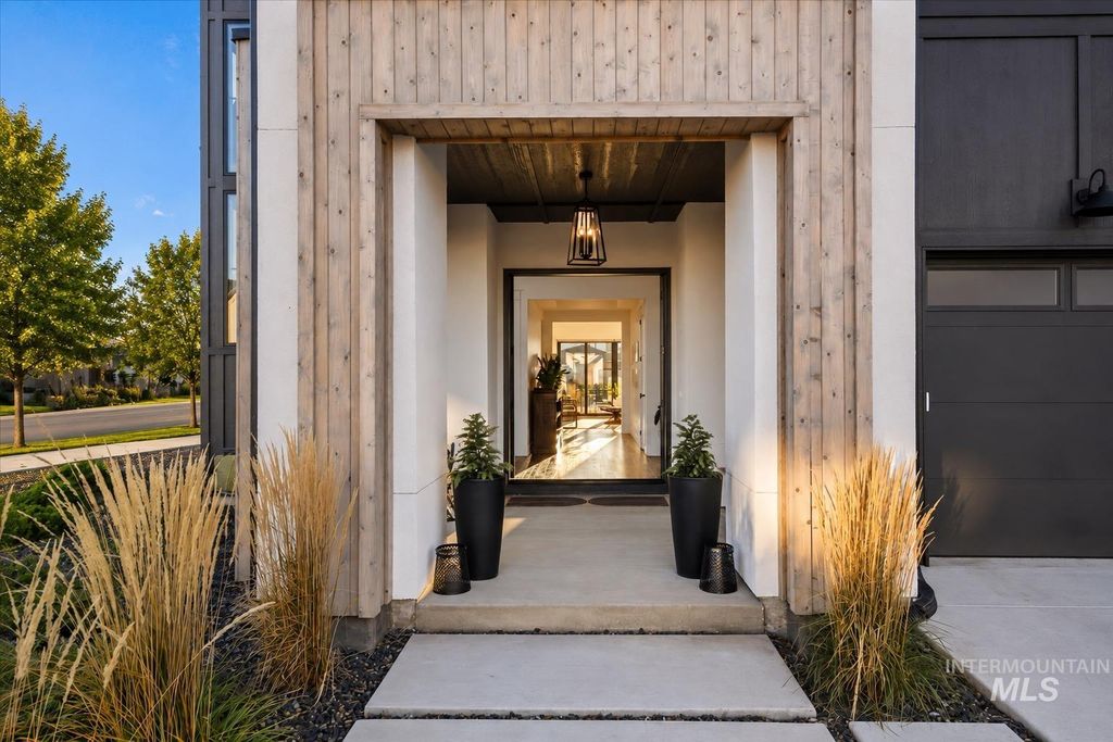 6509 Big Wood Way, Star, ID 83669