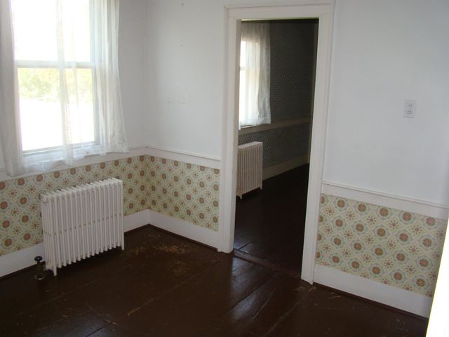 1441 East Main Street, Poultney, VT 05764