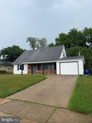 111 EDGE LN, Willingboro, NJ 08046