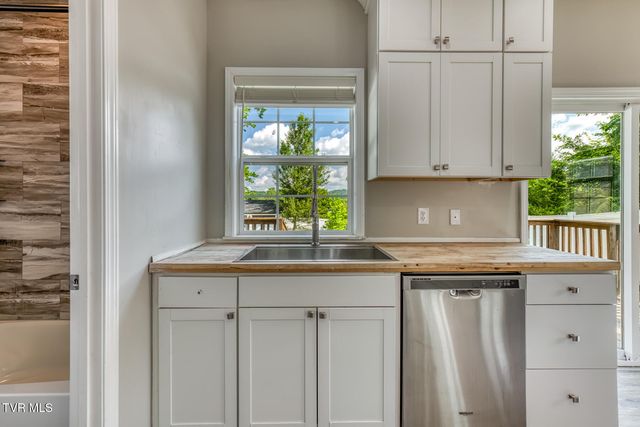 1603 Burgie Street, Elizabethton, TN 37643