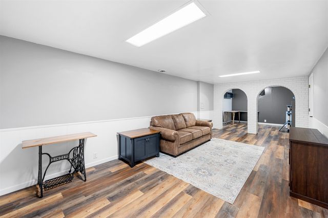 701 Harold Ave, Salina, KS 67401