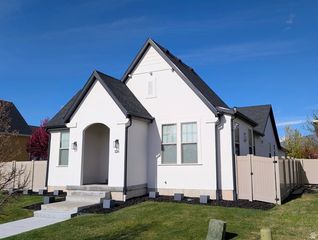 326 APRICOT GRV, Kaysville, UT 84037