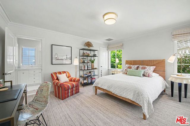 536 Woodruff Avenue, Los Angeles, CA 90024