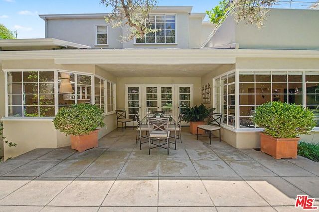 536 Woodruff Avenue, Los Angeles, CA 90024