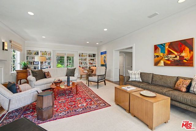 536 Woodruff Avenue, Los Angeles, CA 90024