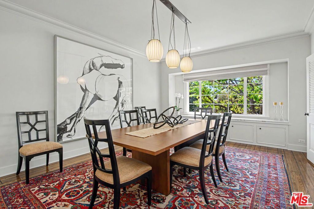 Image 13 of property listing at 536 Woodruff Avenue, Los Angeles, CA 90024
