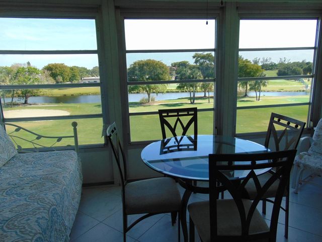 7640 NW 18th Street 401, Margate, FL 33063