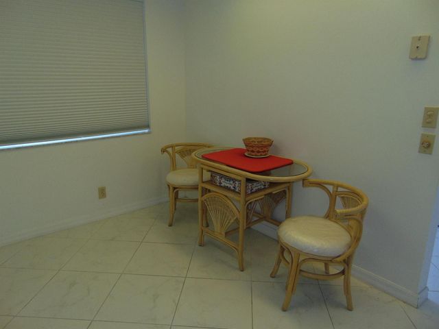 7640 NW 18th Street 401, Margate, FL 33063