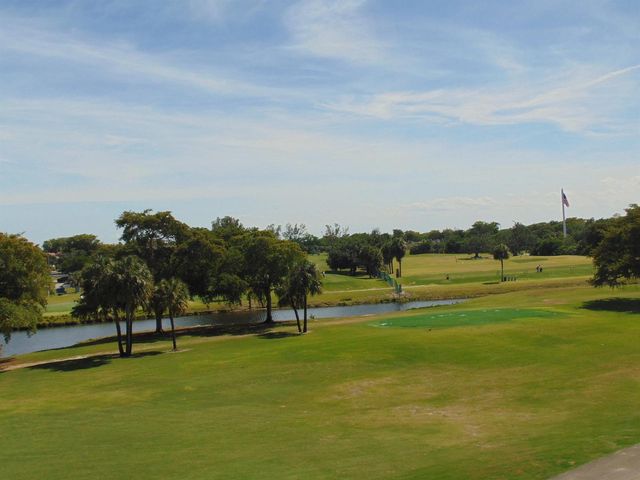 7640 NW 18th Street 401, Margate, FL 33063