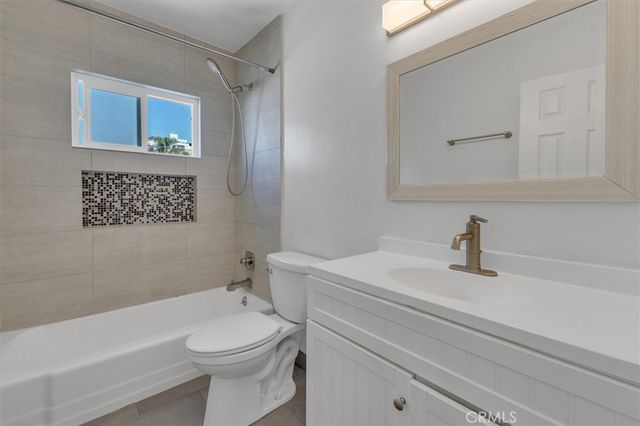 6643 De Longpre 12, Los Angeles, CA 90028