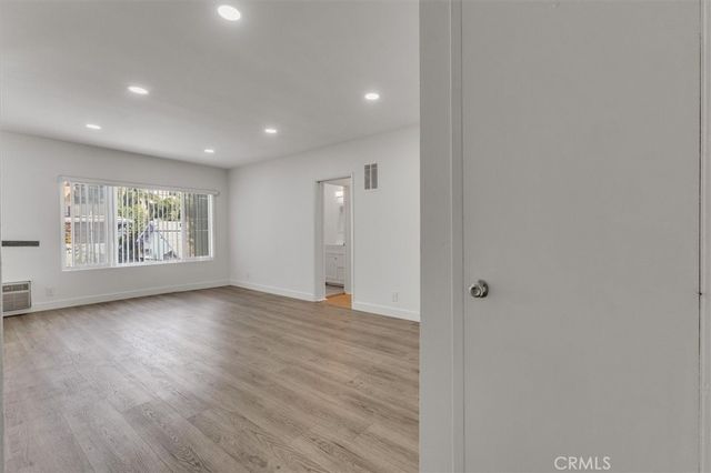 6643 De Longpre 12, Los Angeles, CA 90028