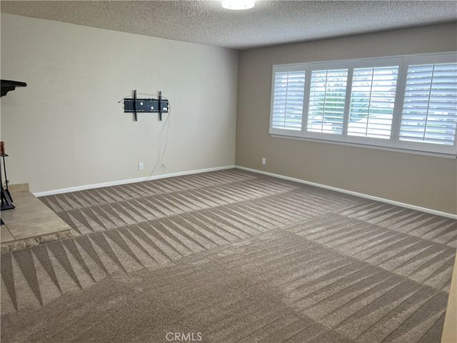 1728 N Kelly Avenue, Upland, CA 91784