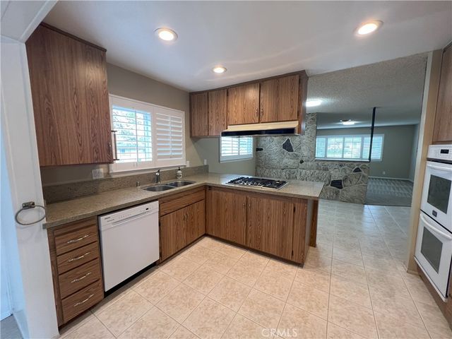 1728 N Kelly Avenue, Upland, CA 91784