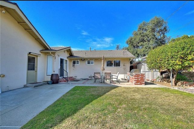 1728 N Kelly Avenue, Upland, CA 91784