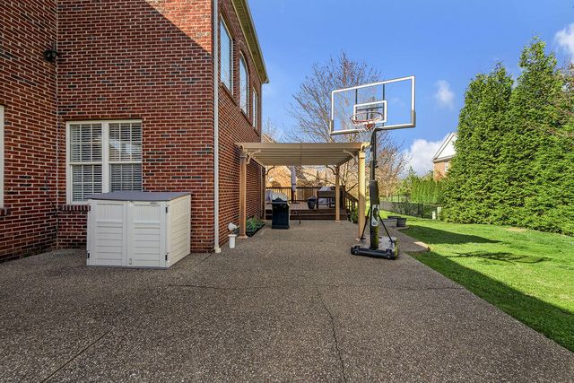 2428 Astarita Way, Lexington, KY 40509