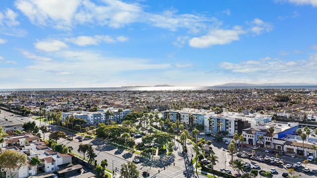 1901 Victoria Avenue 204, Oxnard, CA 93035