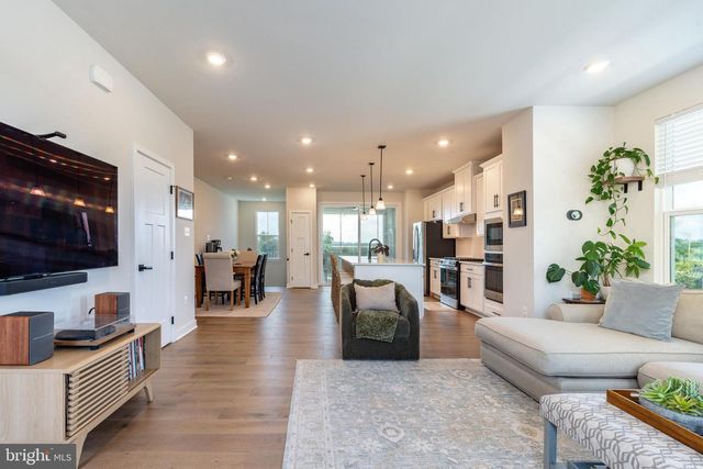 127 KYLE SQ, Media, PA 19063