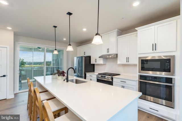 127 KYLE SQ, Media, PA 19063