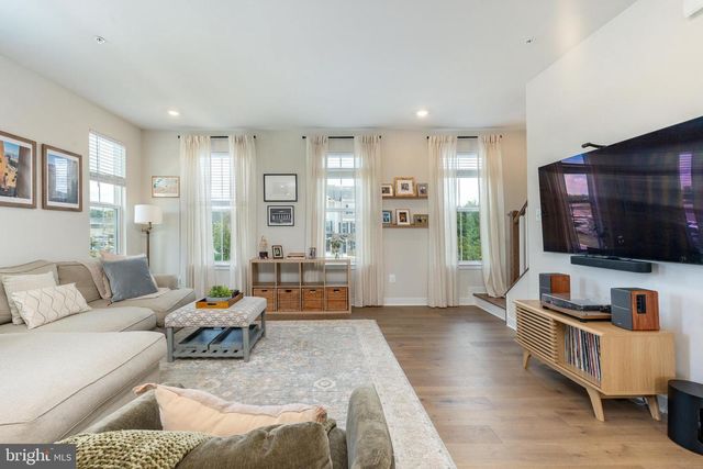 127 KYLE SQ, Media, PA 19063
