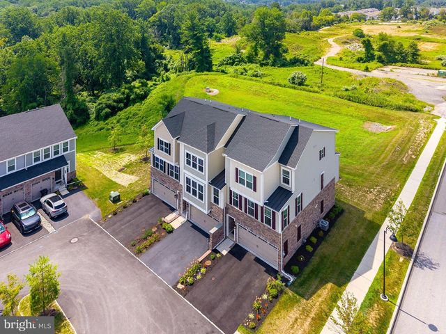 127 KYLE SQ, Media, PA 19063