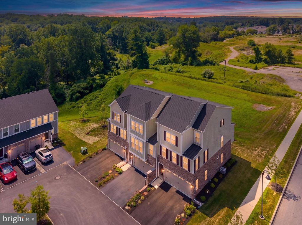 127 KYLE SQ, Media, PA 19063