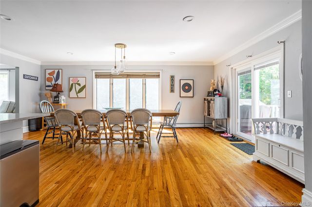 2300 Pine Tree Road, Cutchogue, NY 11935