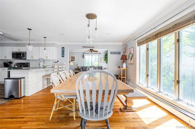 2300 Pine Tree Road, Cutchogue, NY 11935
