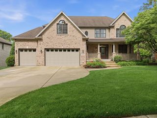 1018 S Ahrens Avenue, Lombard, IL 60148