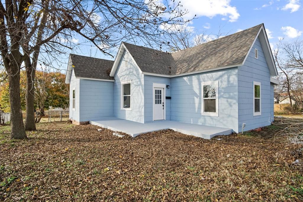 708 E Vilas Avenue, Guthrie, OK 73044