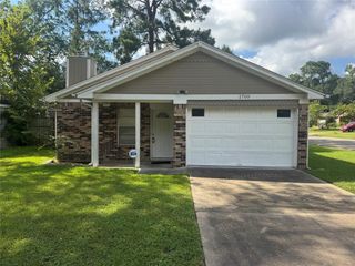 1700 Tyler Street, Conroe, TX 77301