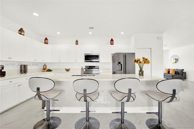 19059 SW 134th Ct, Miami, FL 33177