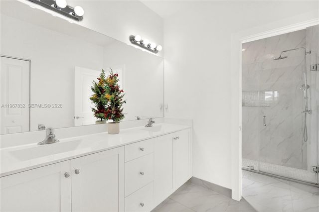 19059 SW 134th Ct, Miami, FL 33177