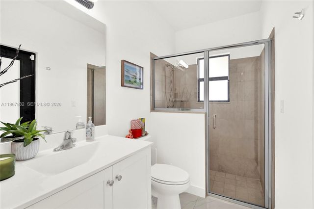 19059 SW 134th Ct, Miami, FL 33177