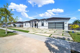 19059 SW 134th Ct, Miami, FL 33177