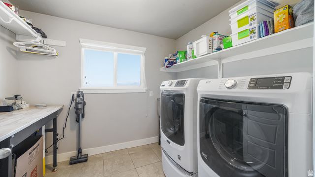 366 W SKY HAWK WAY, Elk Ridge, UT 84651