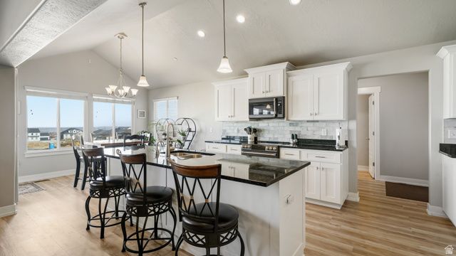 366 W SKY HAWK WAY, Elk Ridge, UT 84651