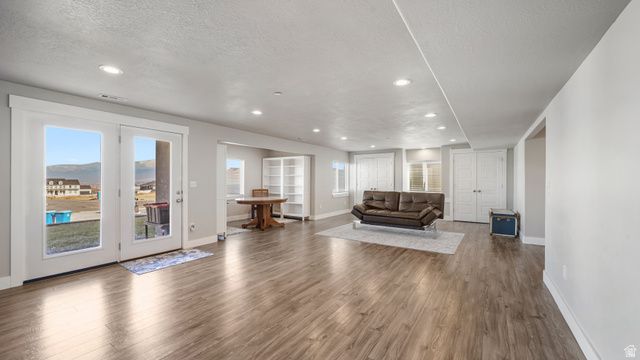 366 W SKY HAWK WAY, Elk Ridge, UT 84651