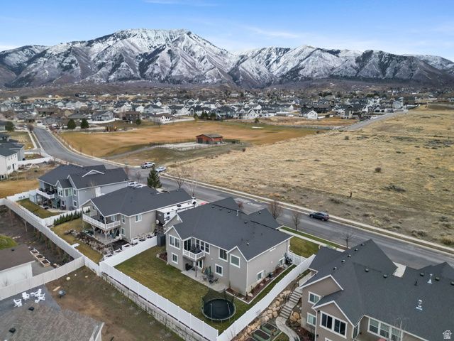 366 W SKY HAWK WAY, Elk Ridge, UT 84651